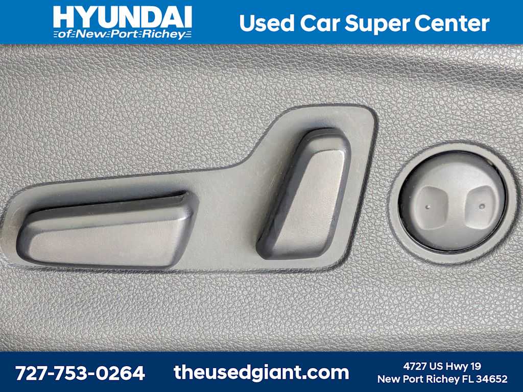 Thumbnail: 2020 Hyundai Tucson - 20