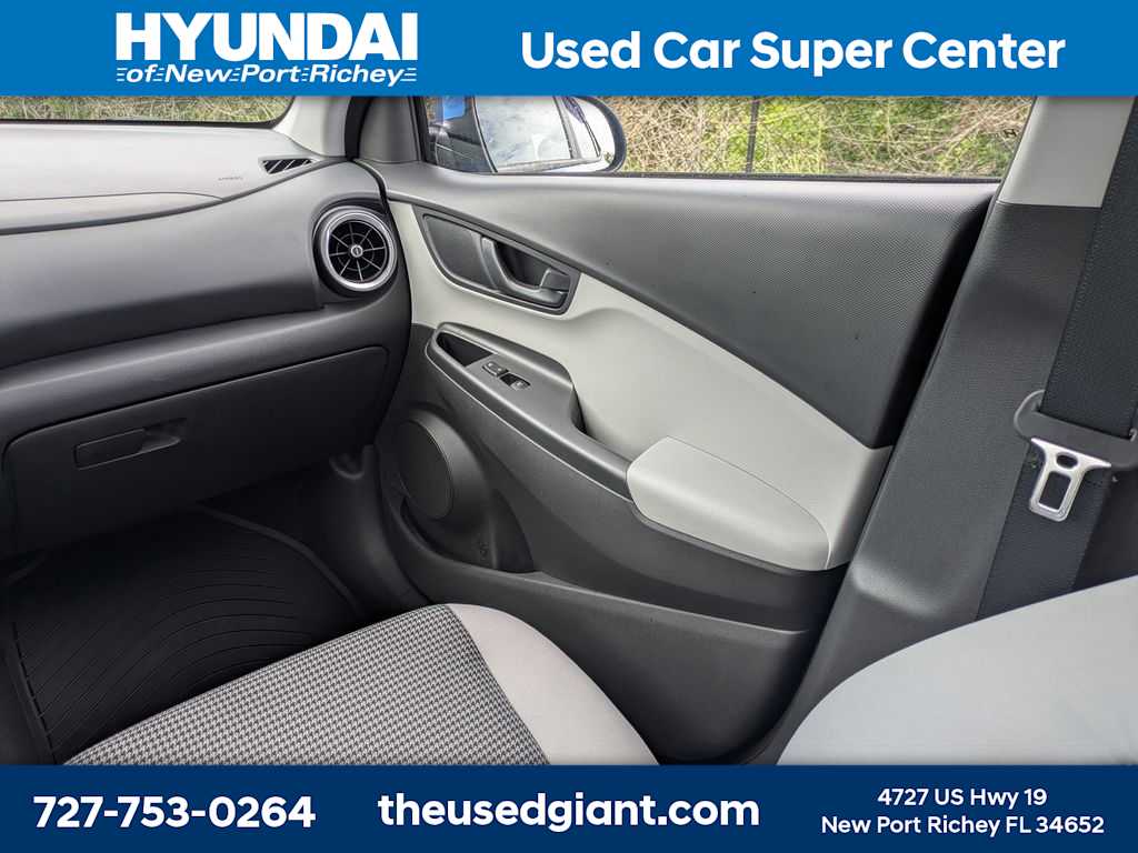 Thumbnail: 2022 Hyundai Kona - 17