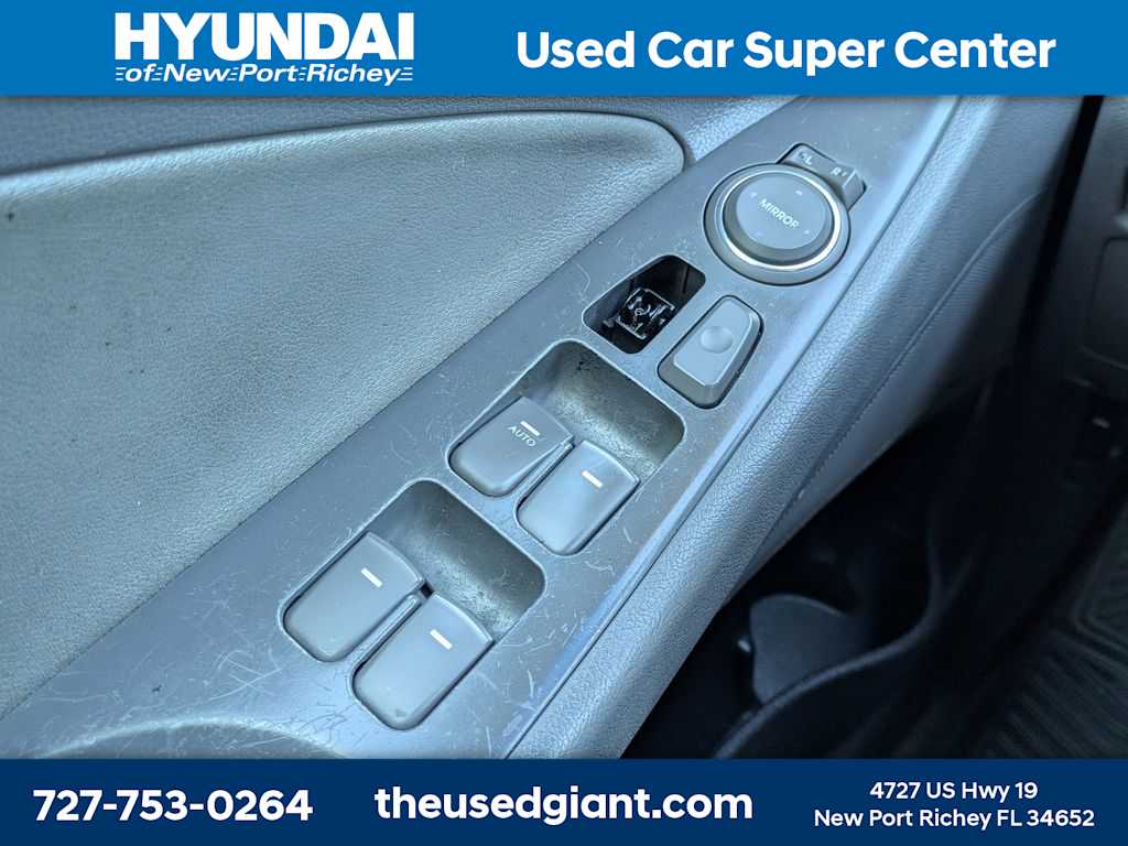 Thumbnail: 2012 Hyundai Sonata - 24