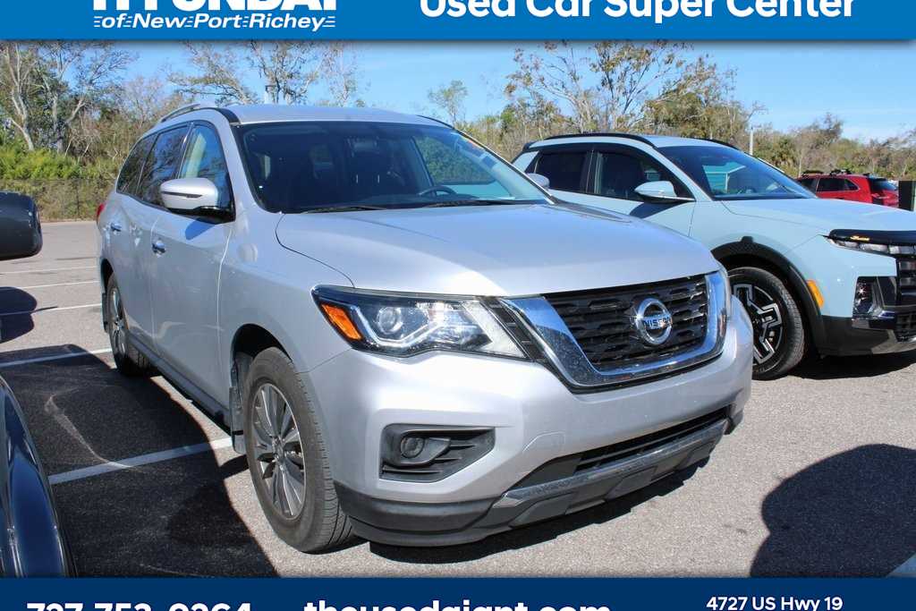 Thumbnail: 2020 Nissan Pathfinder - 4