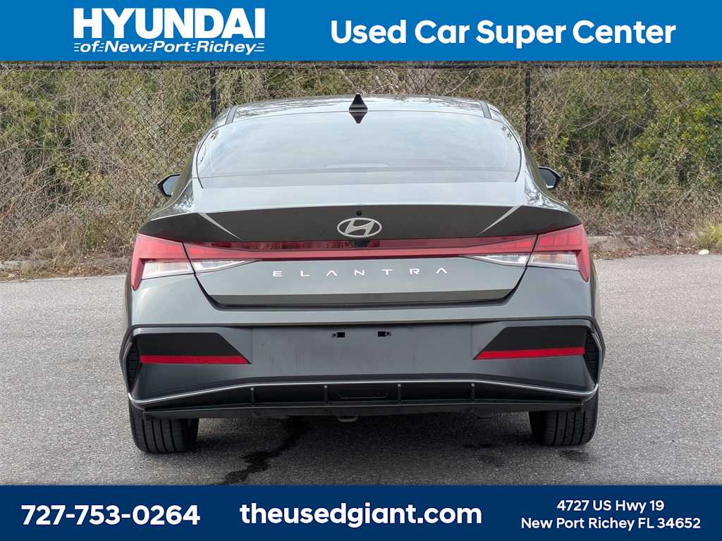 Thumbnail: 2025 Hyundai Elantra - 4