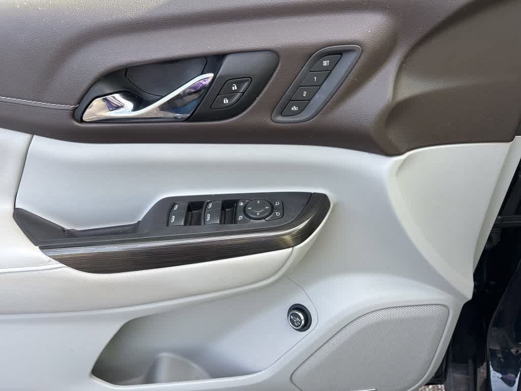 Thumbnail: 2022 GMC Acadia - 11