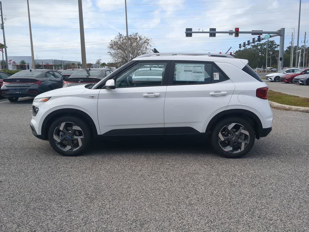 Thumbnail: 2026 Hyundai Venue - 3