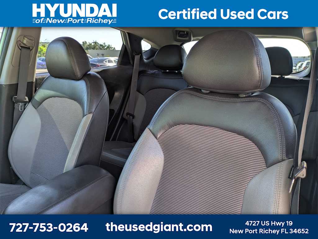 Thumbnail: 2013 Hyundai Tucson - 7