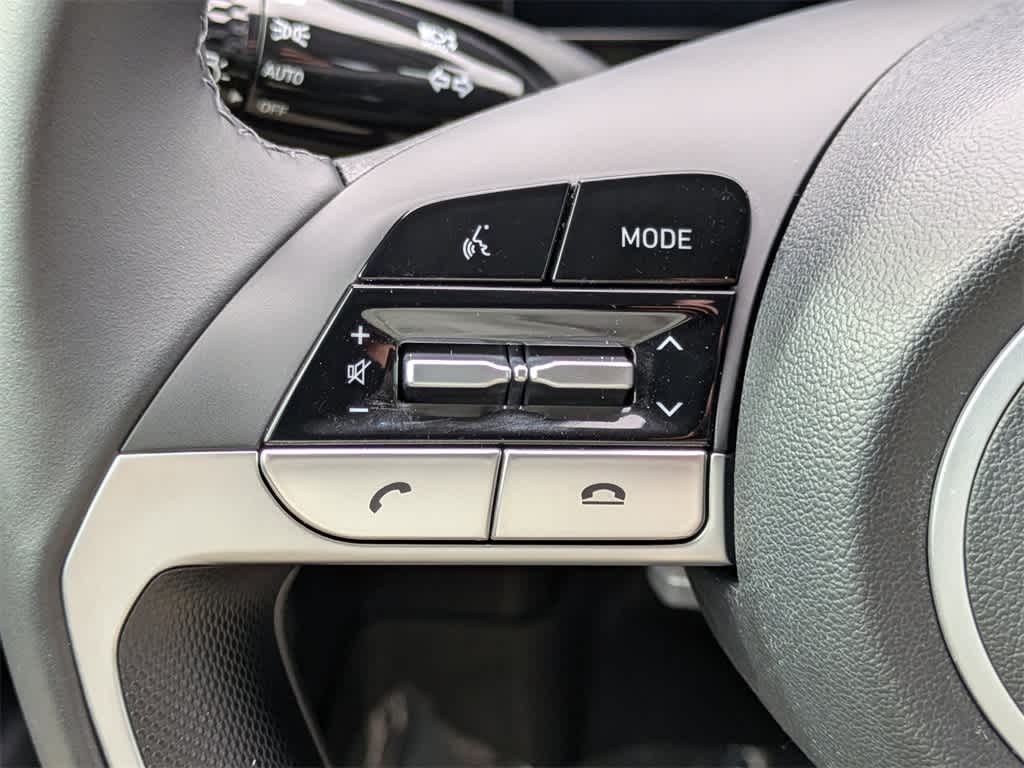 Thumbnail: 2021 Hyundai Elantra - 31