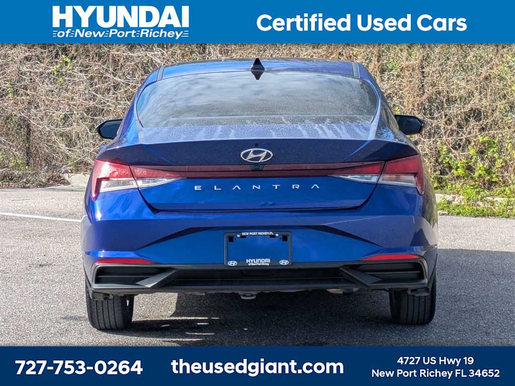 Thumbnail: 2023 Hyundai Elantra - 4