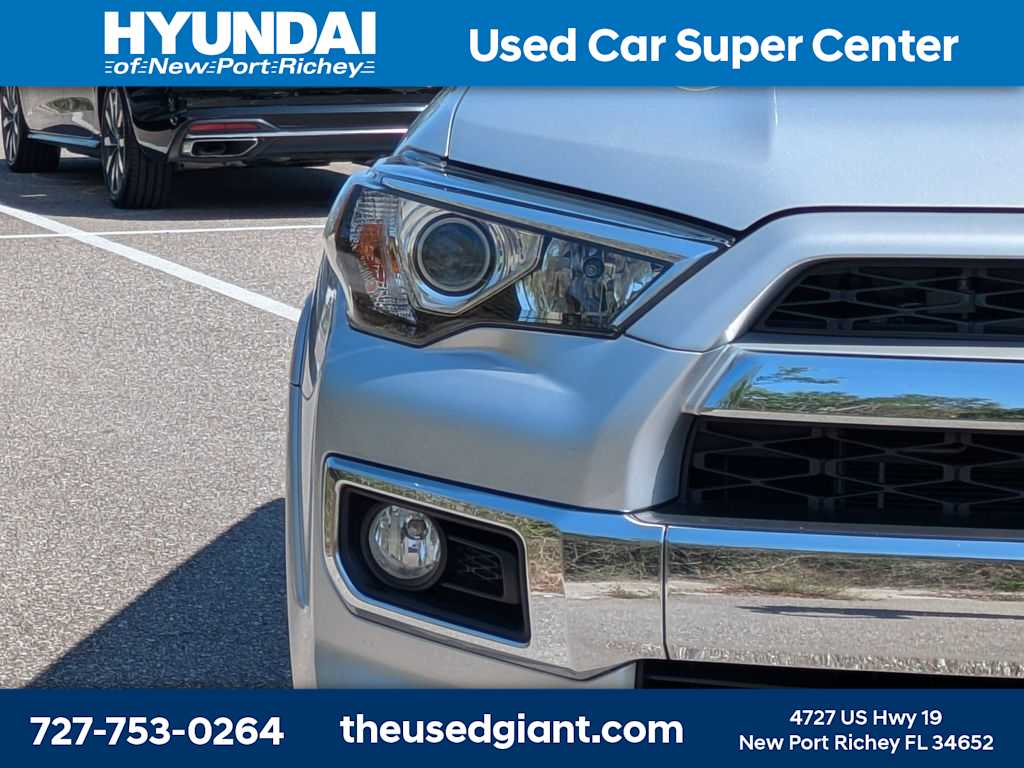 Thumbnail: 2018 Toyota 4Runner - 9