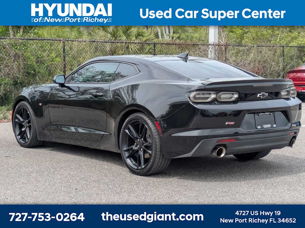 Thumbnail: 2019 Chevrolet Camaro - 3