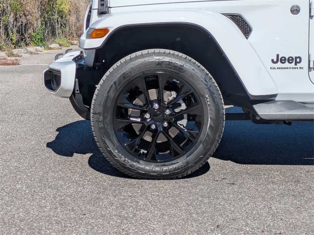 Thumbnail: 2023 Jeep Gladiator - 10