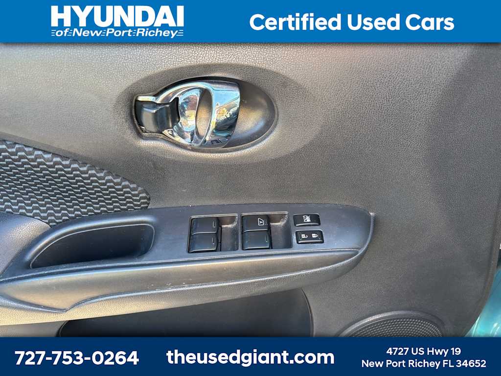 Thumbnail: 2016 Nissan Versa Note - 10