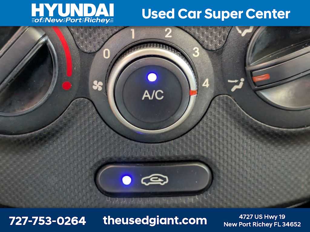 Thumbnail: 2016 Hyundai Accent - 19