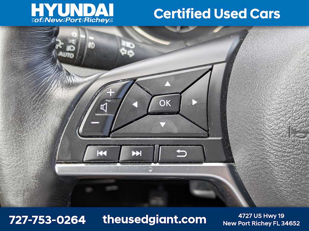 Thumbnail: 2018 Nissan Rogue Sport - 31