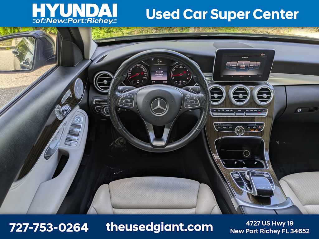 Thumbnail: 2016 Mercedes-Benz C-Class - 17