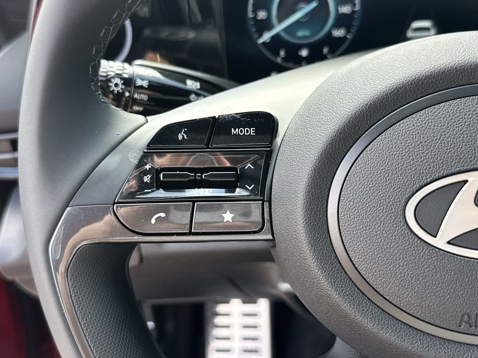 2025 Hyundai Elantra Sport 22