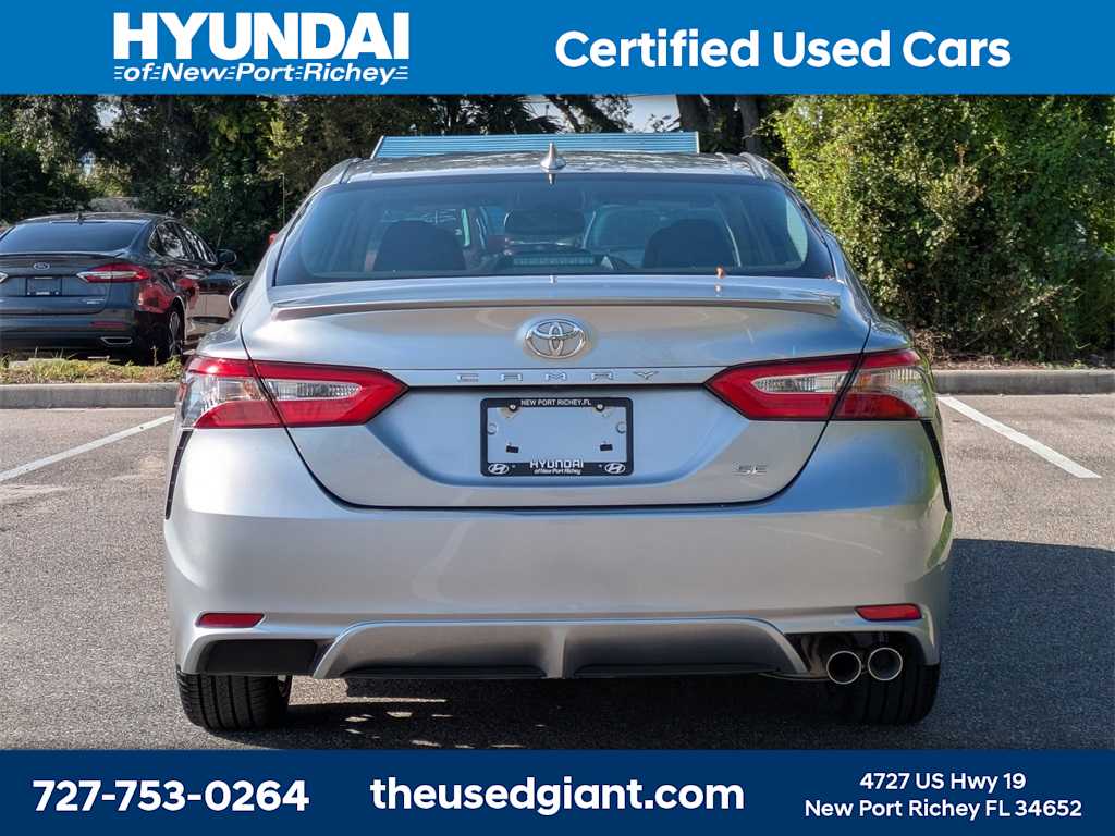 Thumbnail: 2019 Toyota Camry - 4