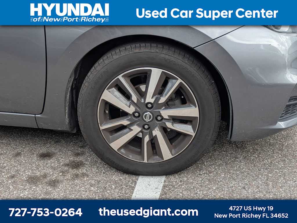 Thumbnail: 2021 Nissan Versa - 6