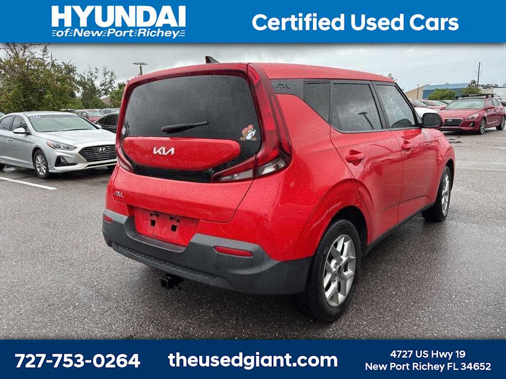 Thumbnail: 2022 Kia Soul - 3