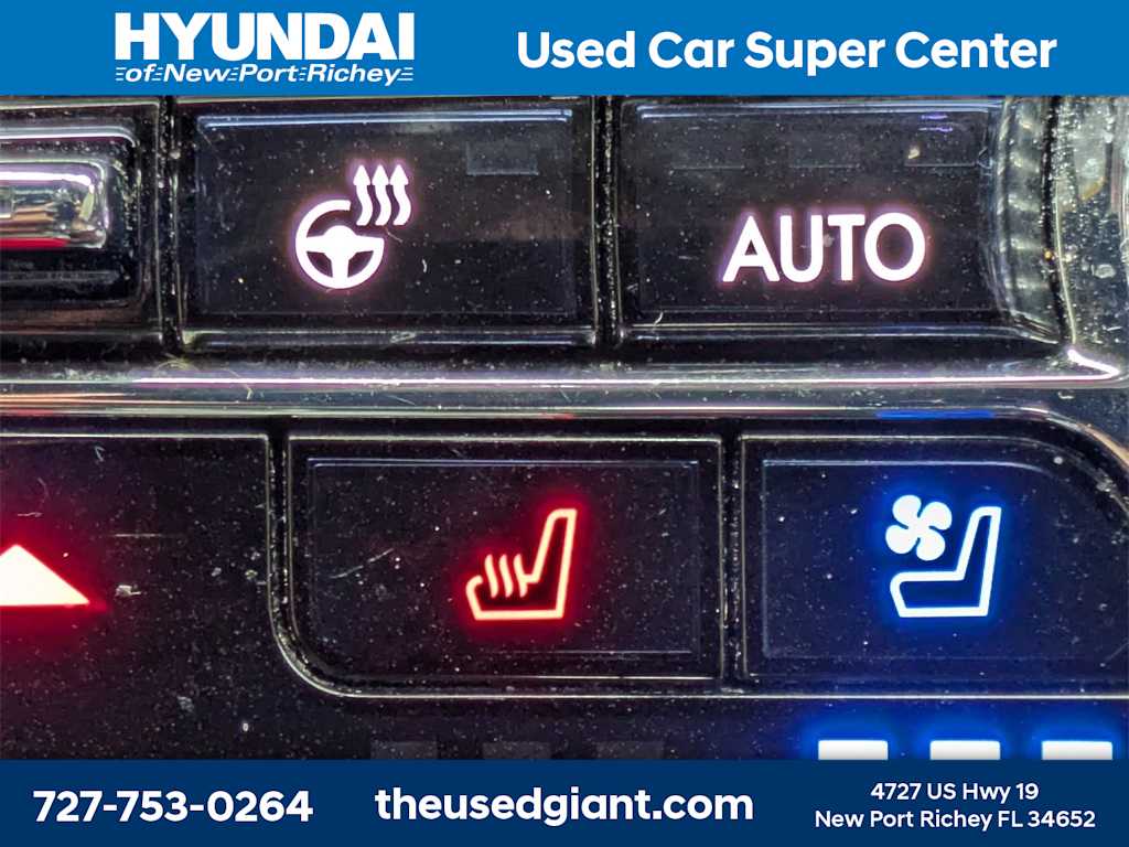 Thumbnail: 2021 Lincoln Aviator - 33