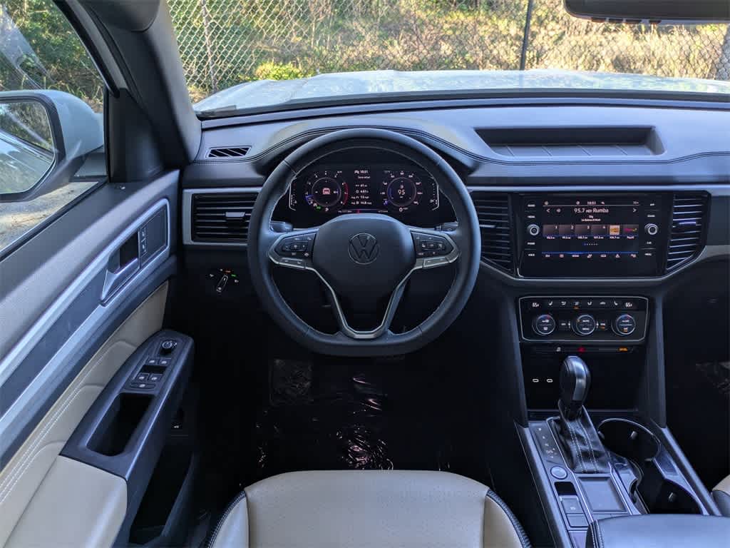 Thumbnail: 2023 Volkswagen Atlas - 21