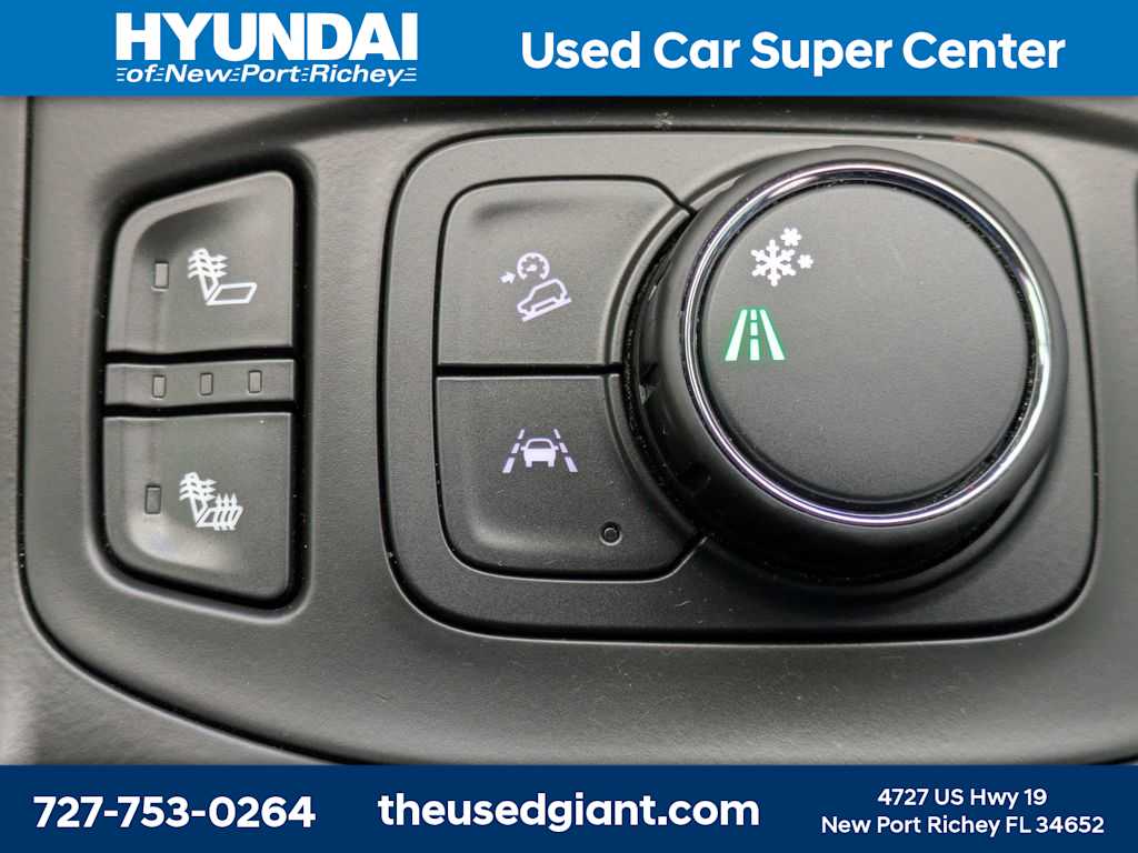 Thumbnail: 2022 GMC Terrain - 28