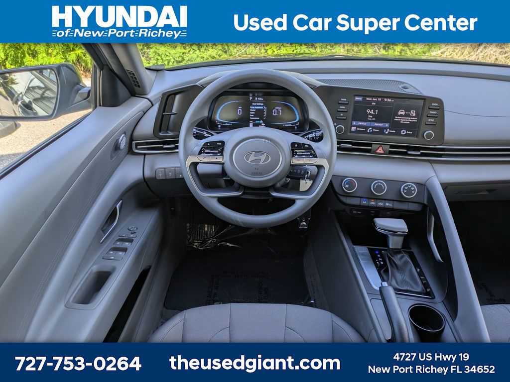 Thumbnail: 2025 Hyundai Elantra - 16