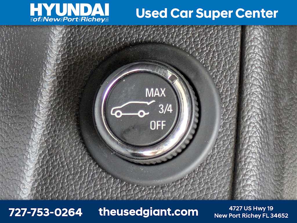 Thumbnail: 2020 Chevrolet Traverse - 36