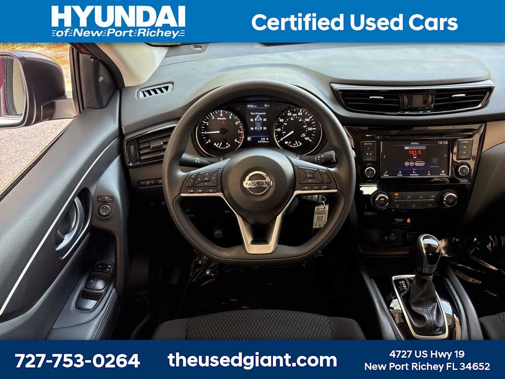 2021 Nissan Rogue Sport S 14