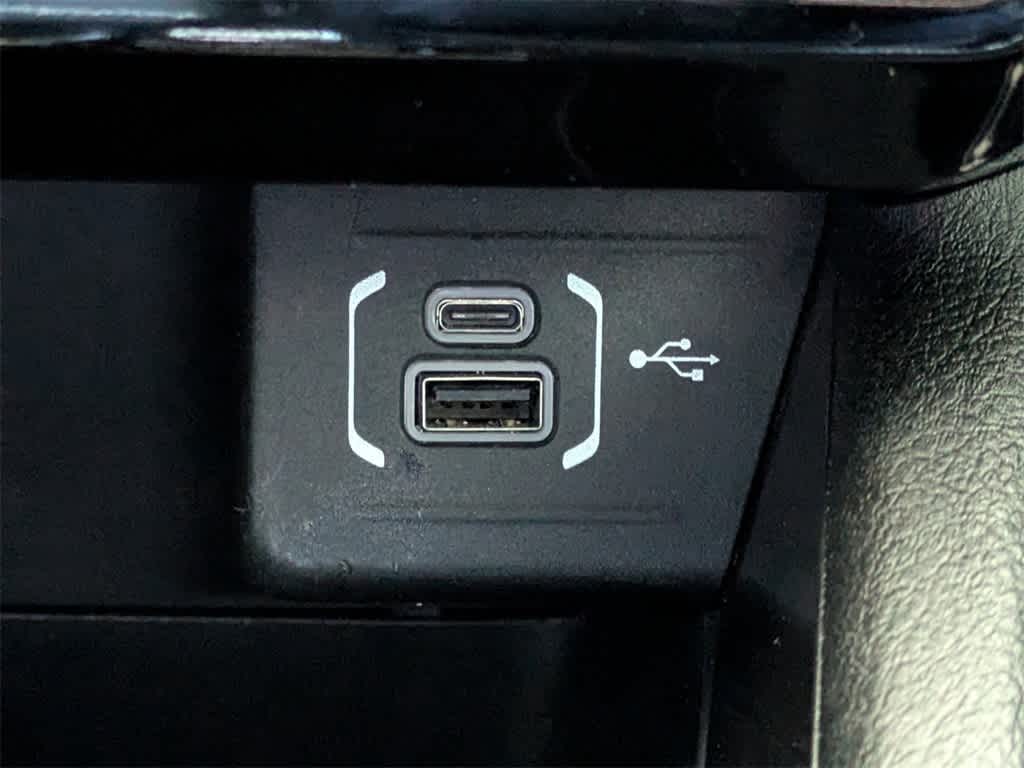 Thumbnail: 2023 Jeep Compass - 24