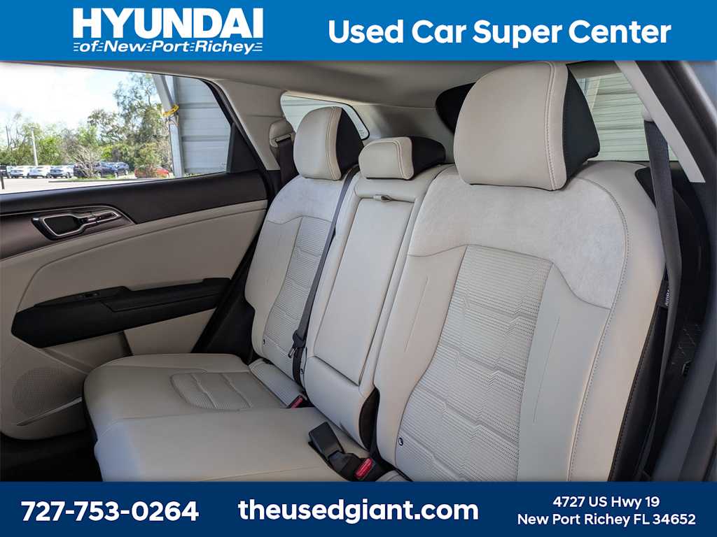 Thumbnail: 2026 Kia Sportage - 16