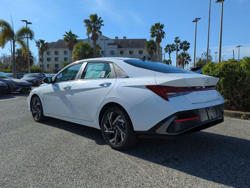Thumbnail: 2026 Hyundai Elantra - 4
