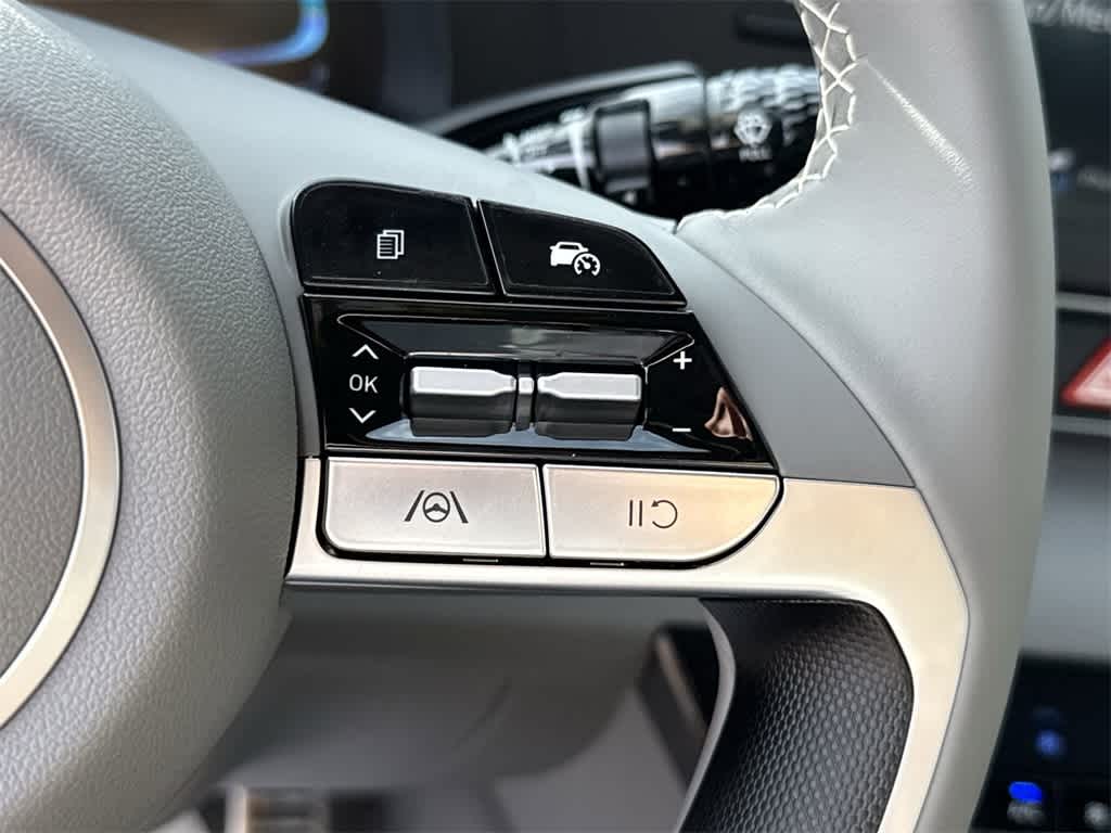 Thumbnail: 2025 Hyundai Elantra - 24