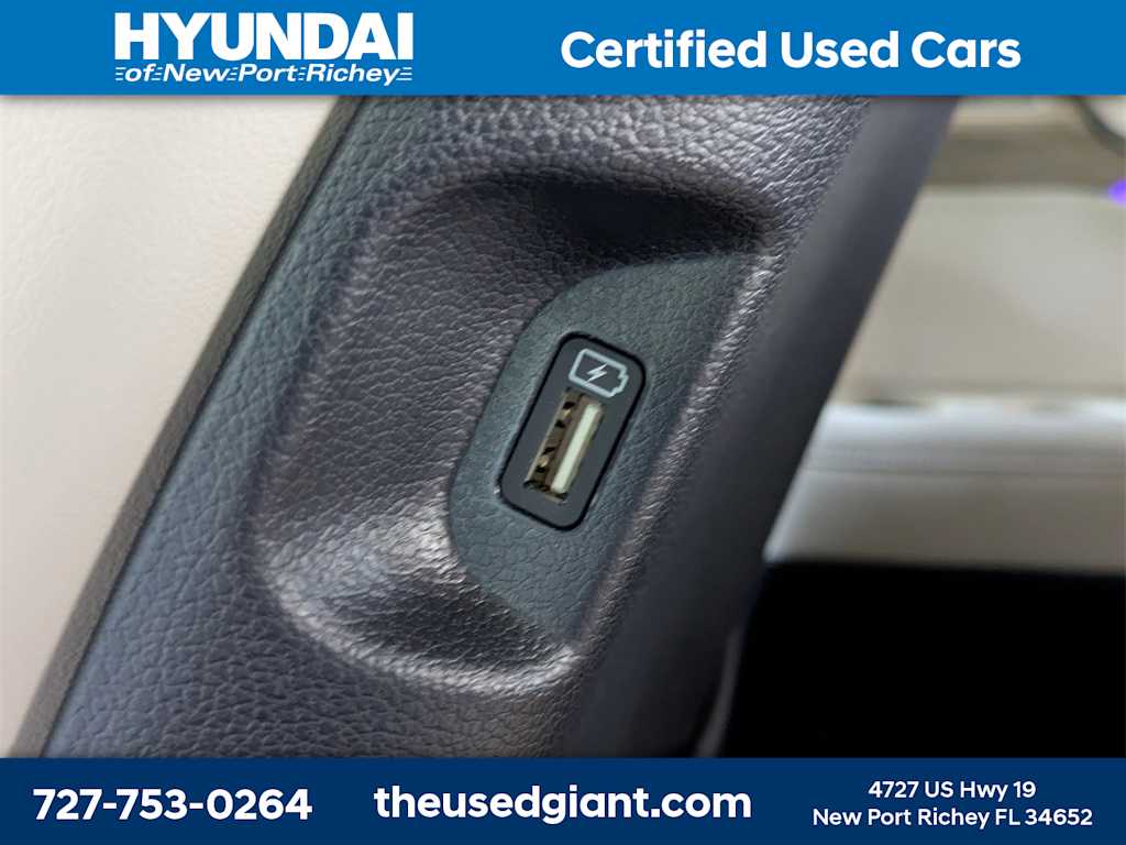 Thumbnail: 2022 Hyundai Palisade - 22