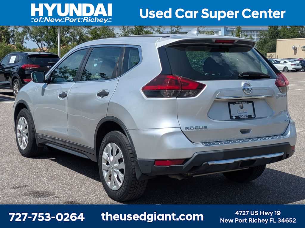 Thumbnail: 2018 Nissan Rogue - 3