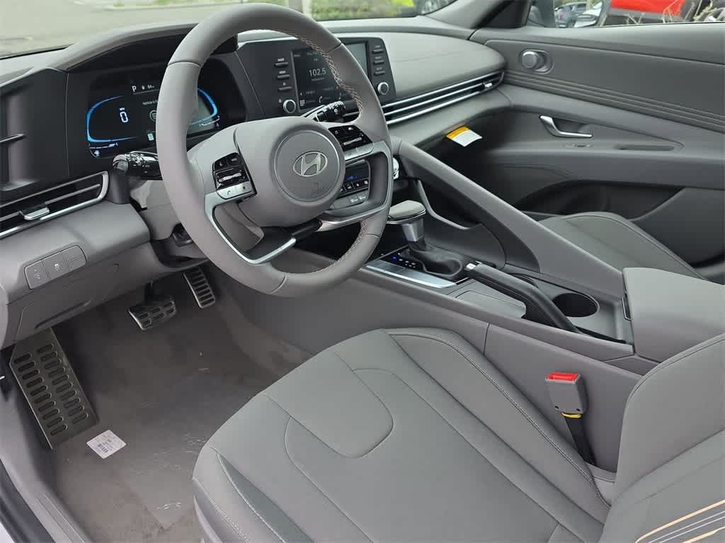 Thumbnail: 2025 Hyundai Elantra - 12