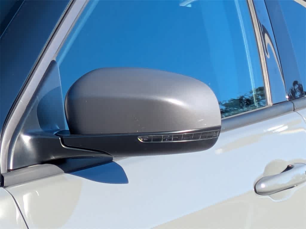 Thumbnail: 2021 Jeep Compass - 11