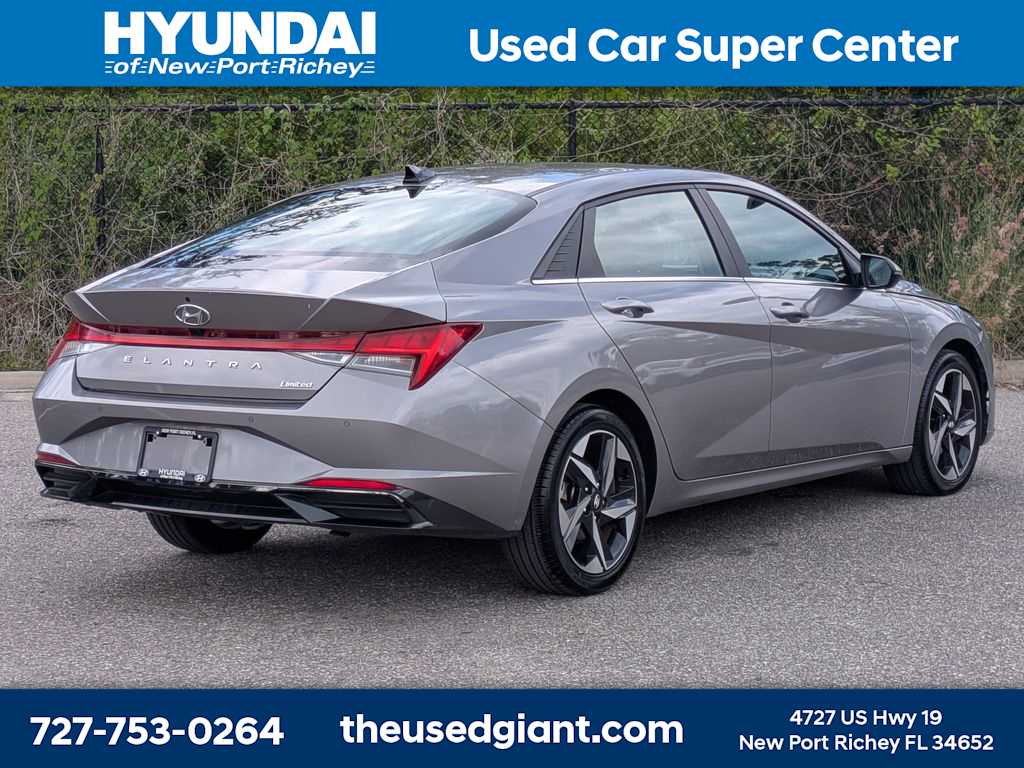 Thumbnail: 2023 Hyundai Elantra - 5