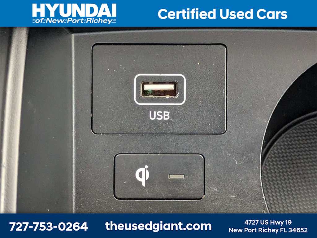 Thumbnail: 2023 Hyundai Santa Fe - 31