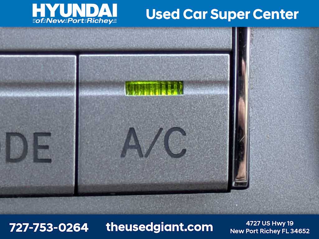 Thumbnail: 2006 Toyota Camry Solara - 24