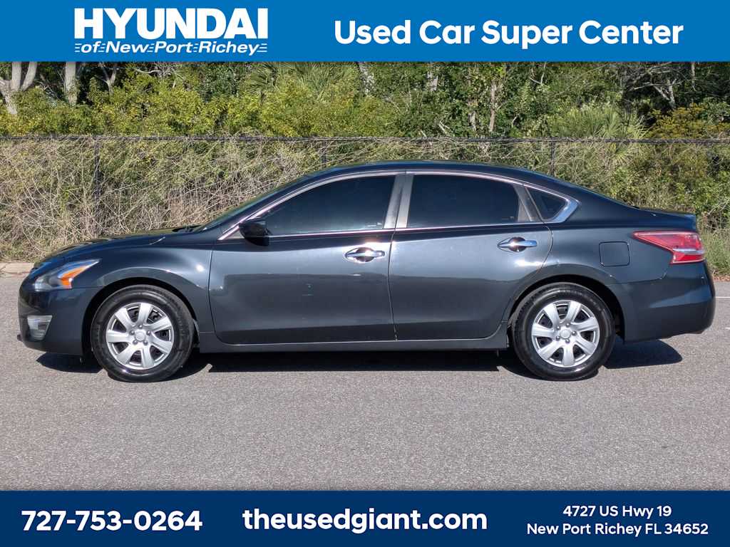 Thumbnail: 2013 Nissan Altima - 2