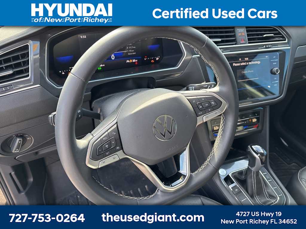 Thumbnail: 2023 Volkswagen Tiguan - 12