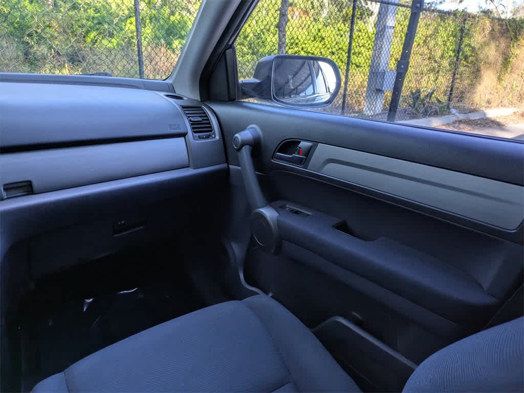 Thumbnail: 2011 Honda CR-V - 17