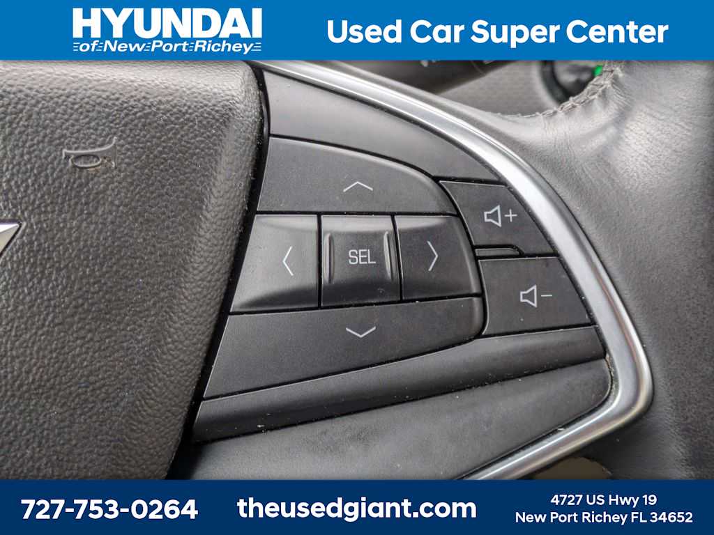 Thumbnail: 2018 Cadillac XT5 - 32