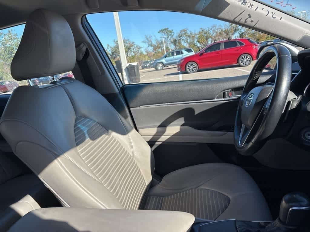 Thumbnail: 2018 Toyota Camry - 8