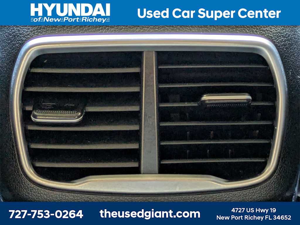 Thumbnail: 2020 Hyundai Santa Fe - 16