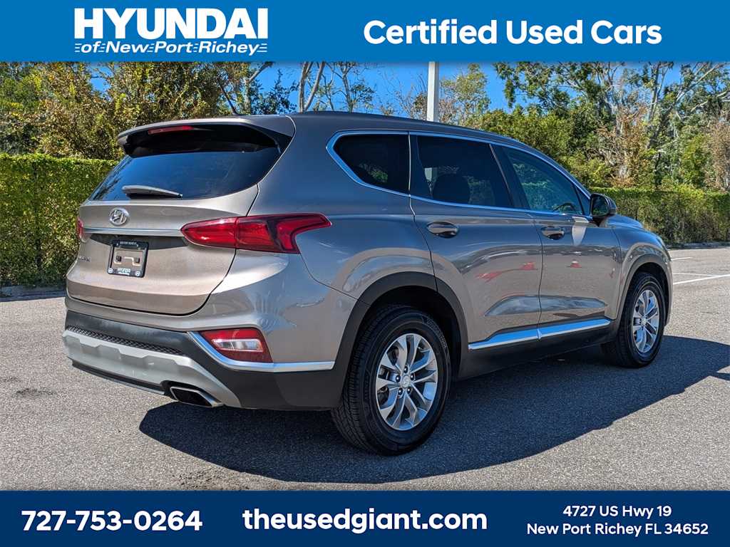 Thumbnail: 2019 Hyundai Santa Fe - 5