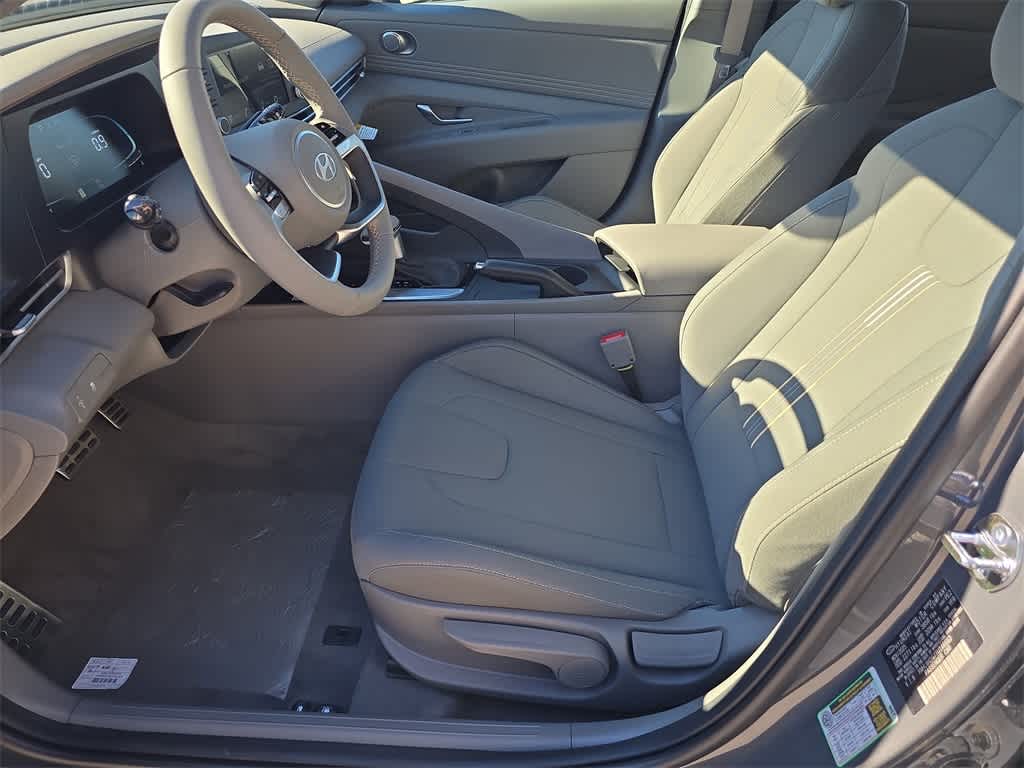 Thumbnail: 2026 Hyundai Elantra - 15