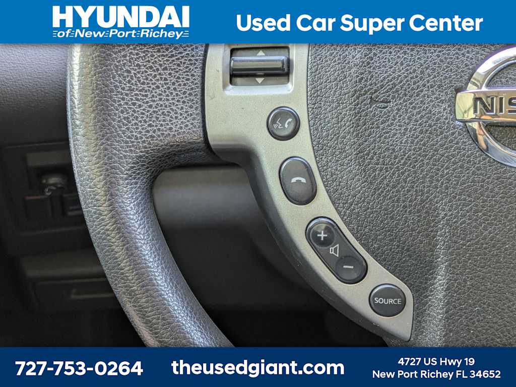Thumbnail: 2013 Nissan Rogue - 31