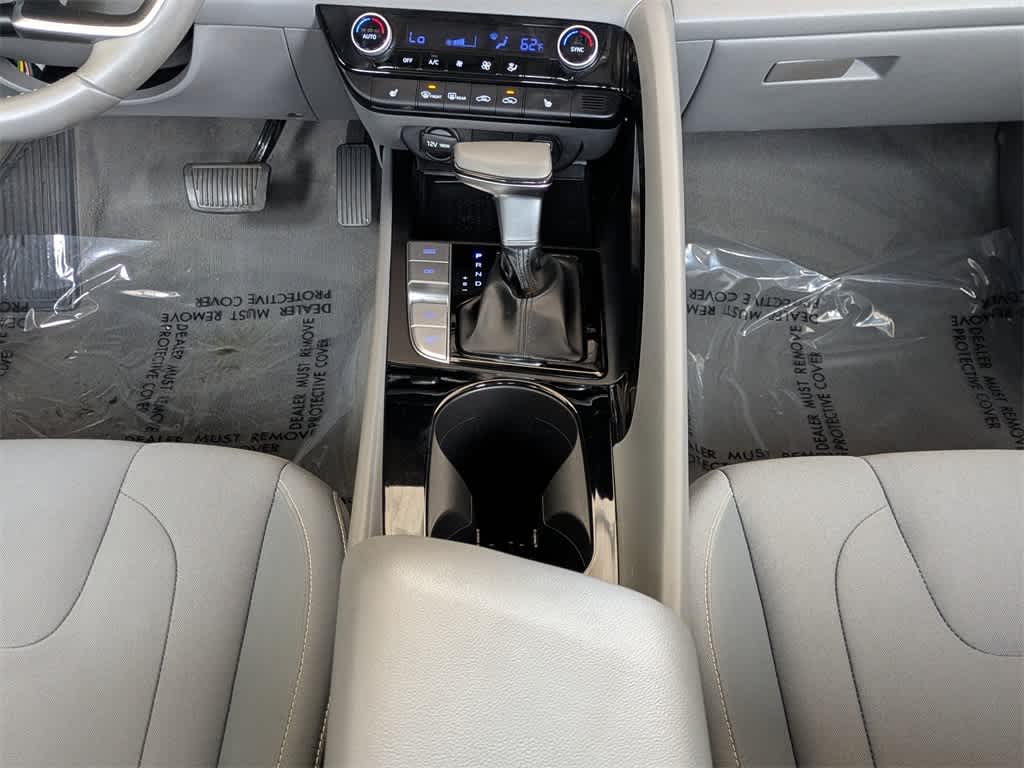 Thumbnail: 2023 Hyundai Elantra - 18