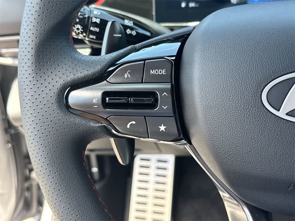 Thumbnail: 2025 Hyundai Elantra - 23