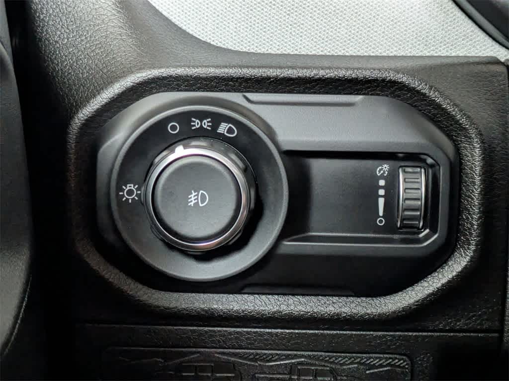 Thumbnail: 2025 Jeep Wrangler - 28